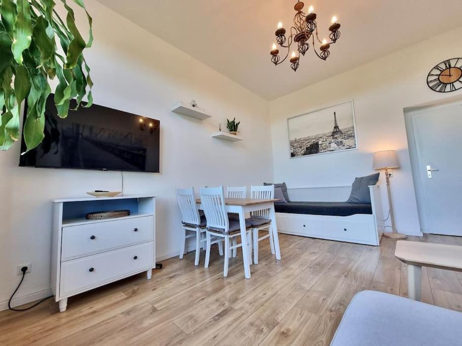 2 Room Apartment Near Station Neustadt In Dresden Neustadt Dış mekan fotoğraf