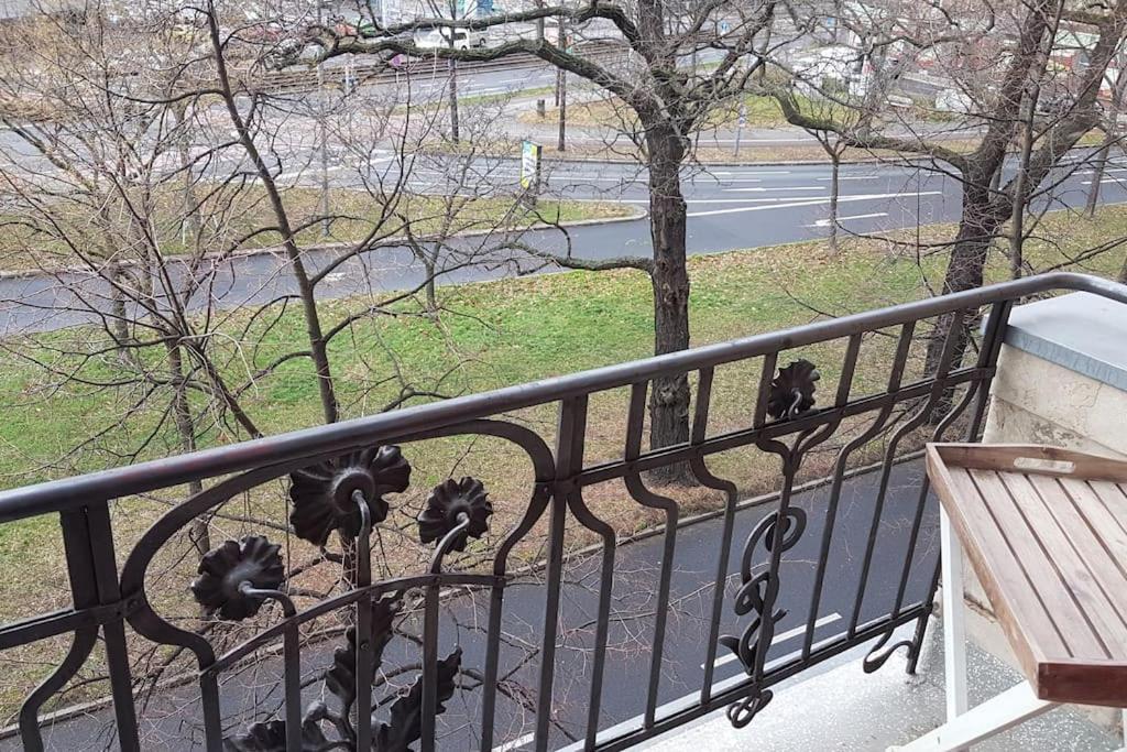 2 Room Apartment Near Station Neustadt In Dresden Neustadt Dış mekan fotoğraf